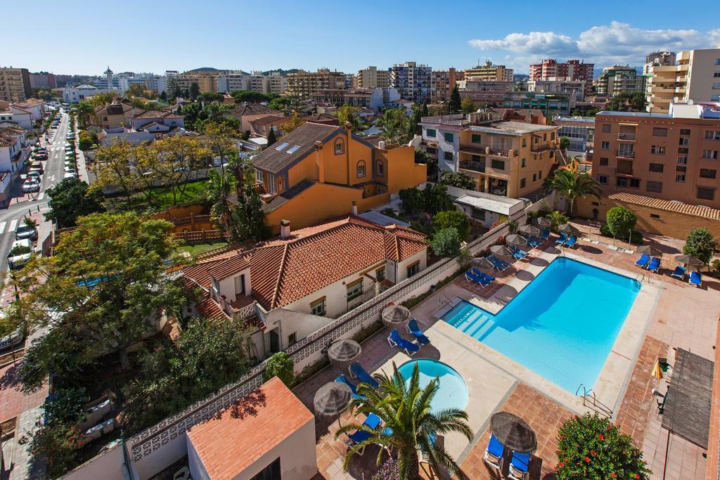 Apartamentos Embajador Фуeнхирола Екстериор снимка
