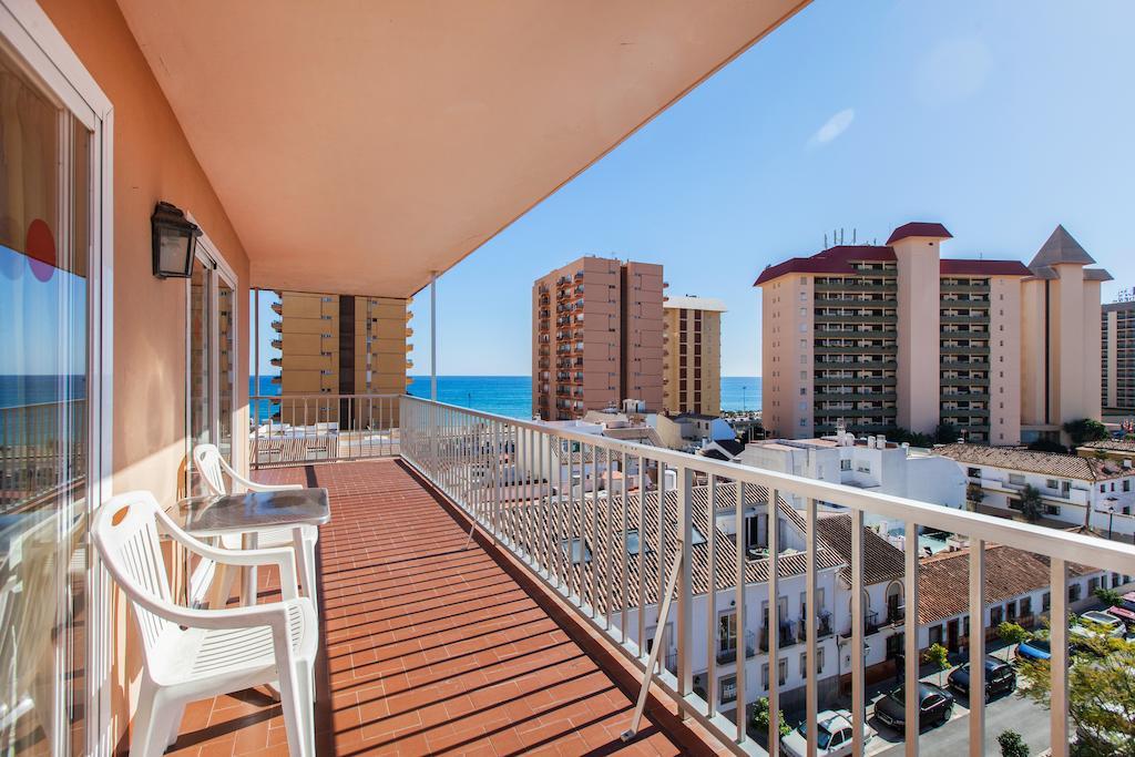 Apartamentos Embajador Фуeнхирола Стая снимка